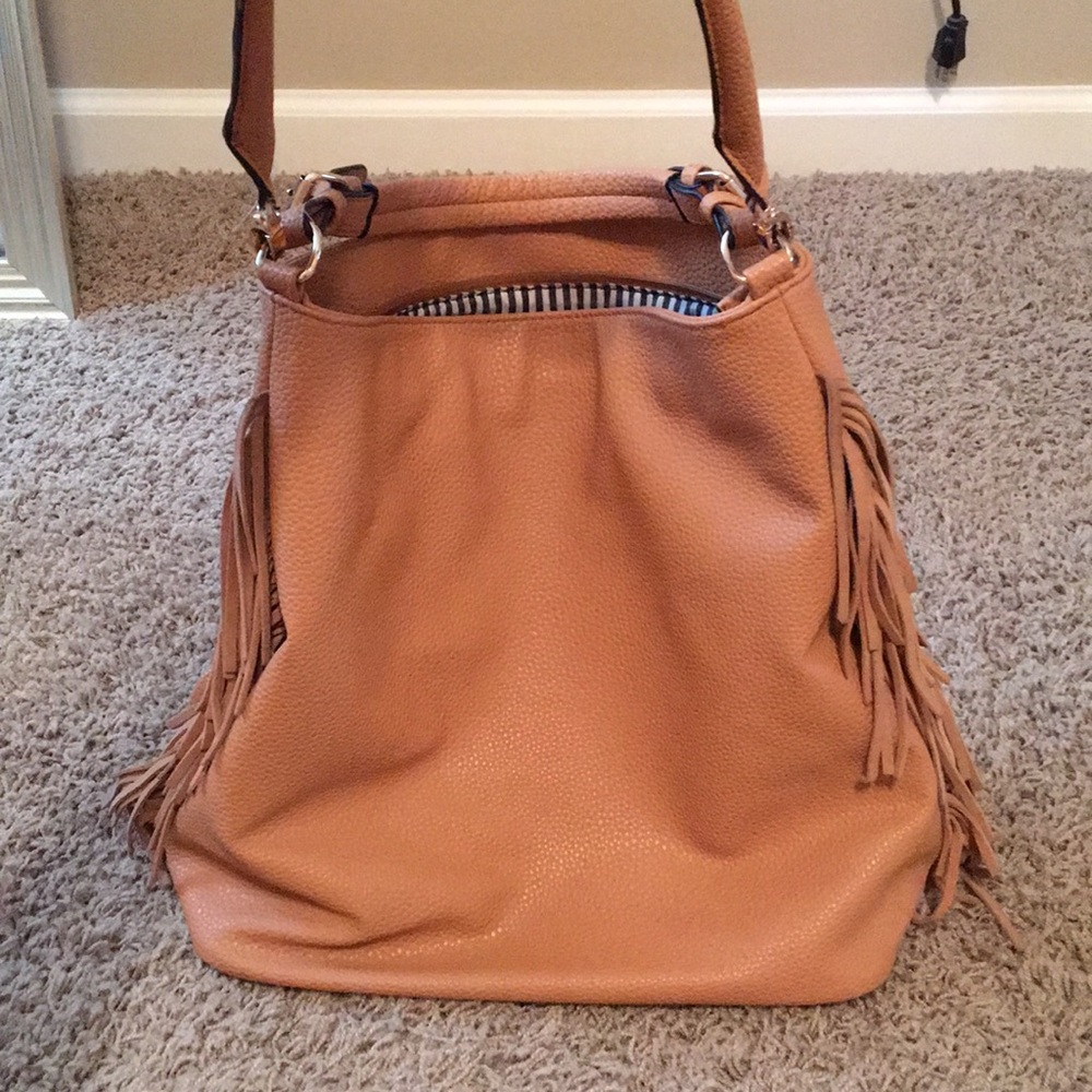 Purse - Picture 2 of 3